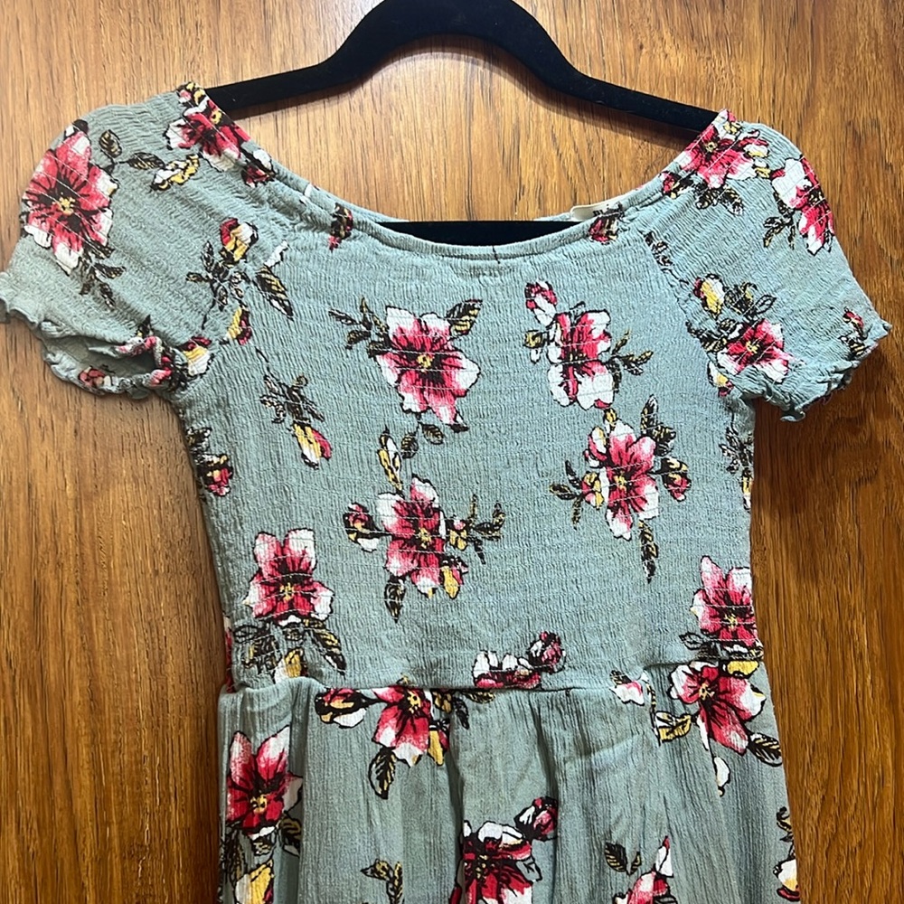 Off-Shoulder Floral Dress with High-Low hem